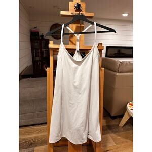 Vuori White Women's Performance Dress With Skort - Size Large